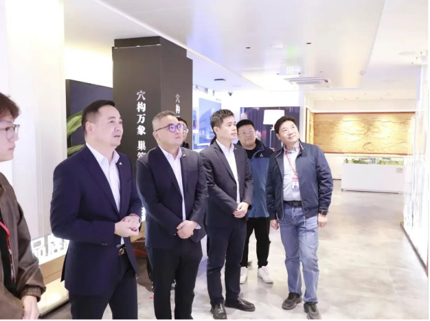 强强联手再升级!红蚂蚁集团&莫干山战略签约|共筑品质家装新未来